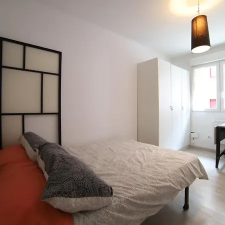 Patio Soleado Dos Banos Appartement *